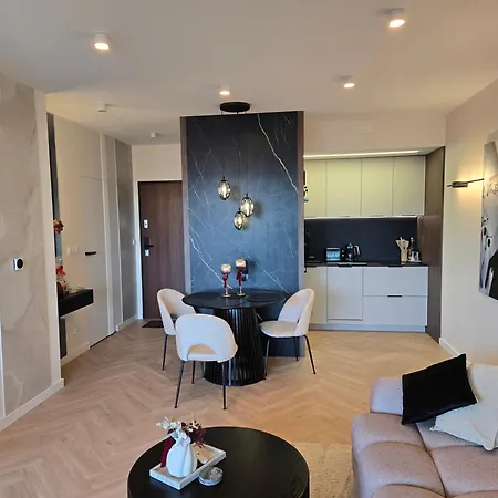 Kras - Siesta 102d Z Jacuzzi I Widokiem Na Gory Apartment